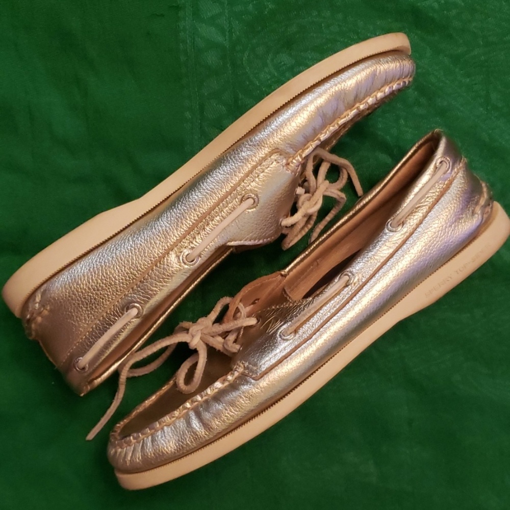 Sperry casual light gold loafer/boat shoe 9.5w - Picture 2 of 2